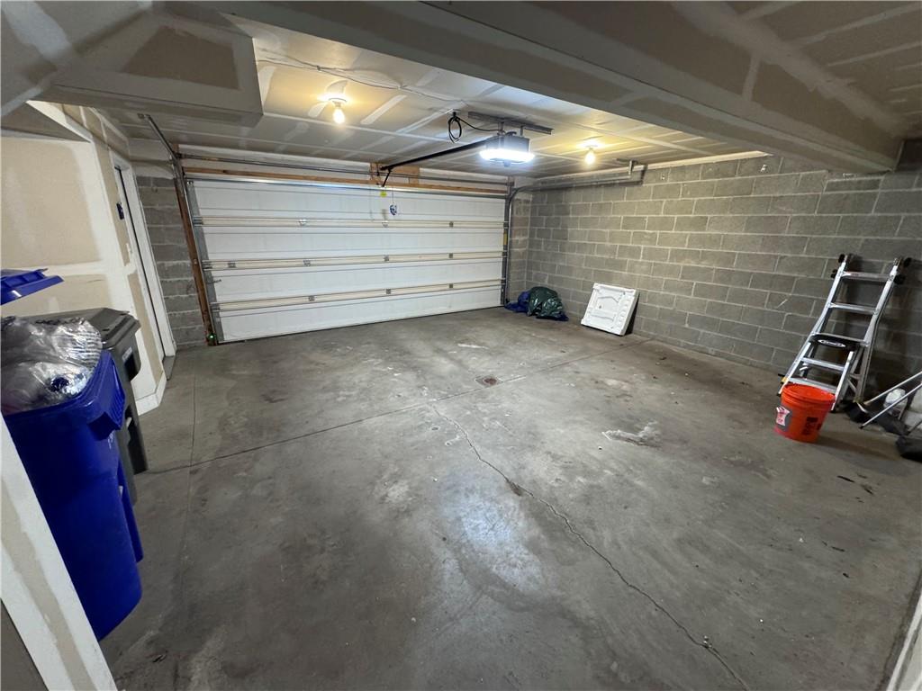 280 Broadstone Drive Mars, PA 16046 - Photo 4 of 22 a view of a garage