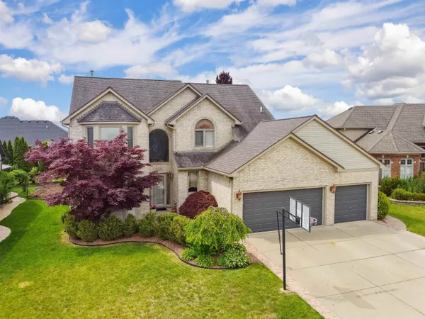 $520,000 | 20084 Newcastle Court, Macomb, MI 48044