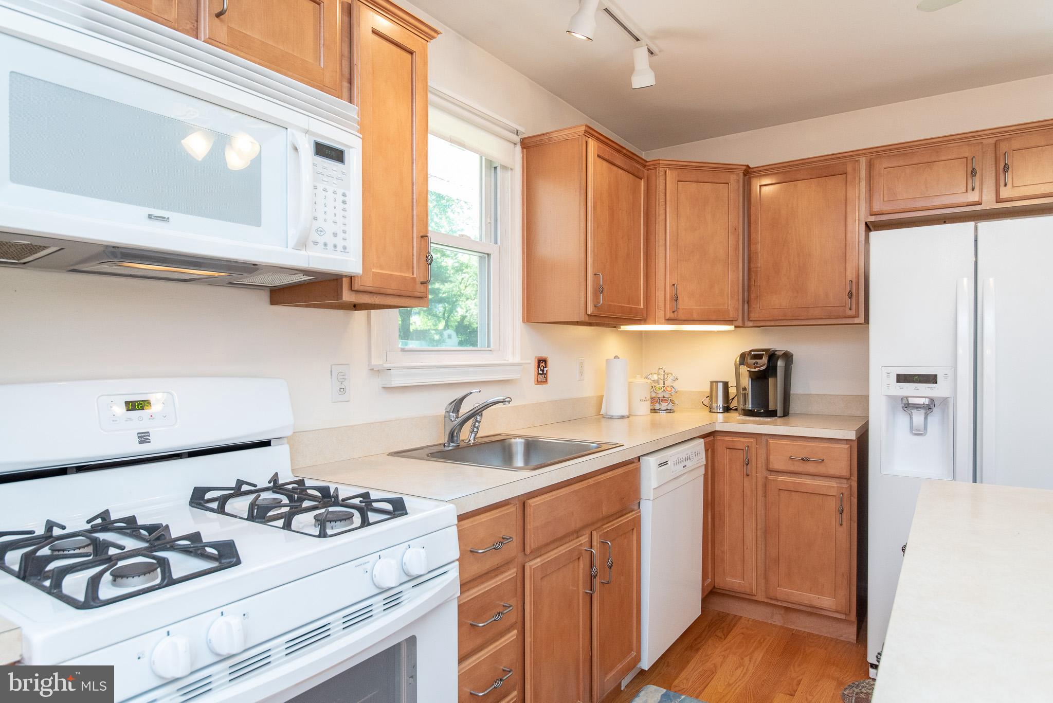 9711 Uxbridge Road Baltimore, MD 21234 - Photo 13 of 39 Kitchen