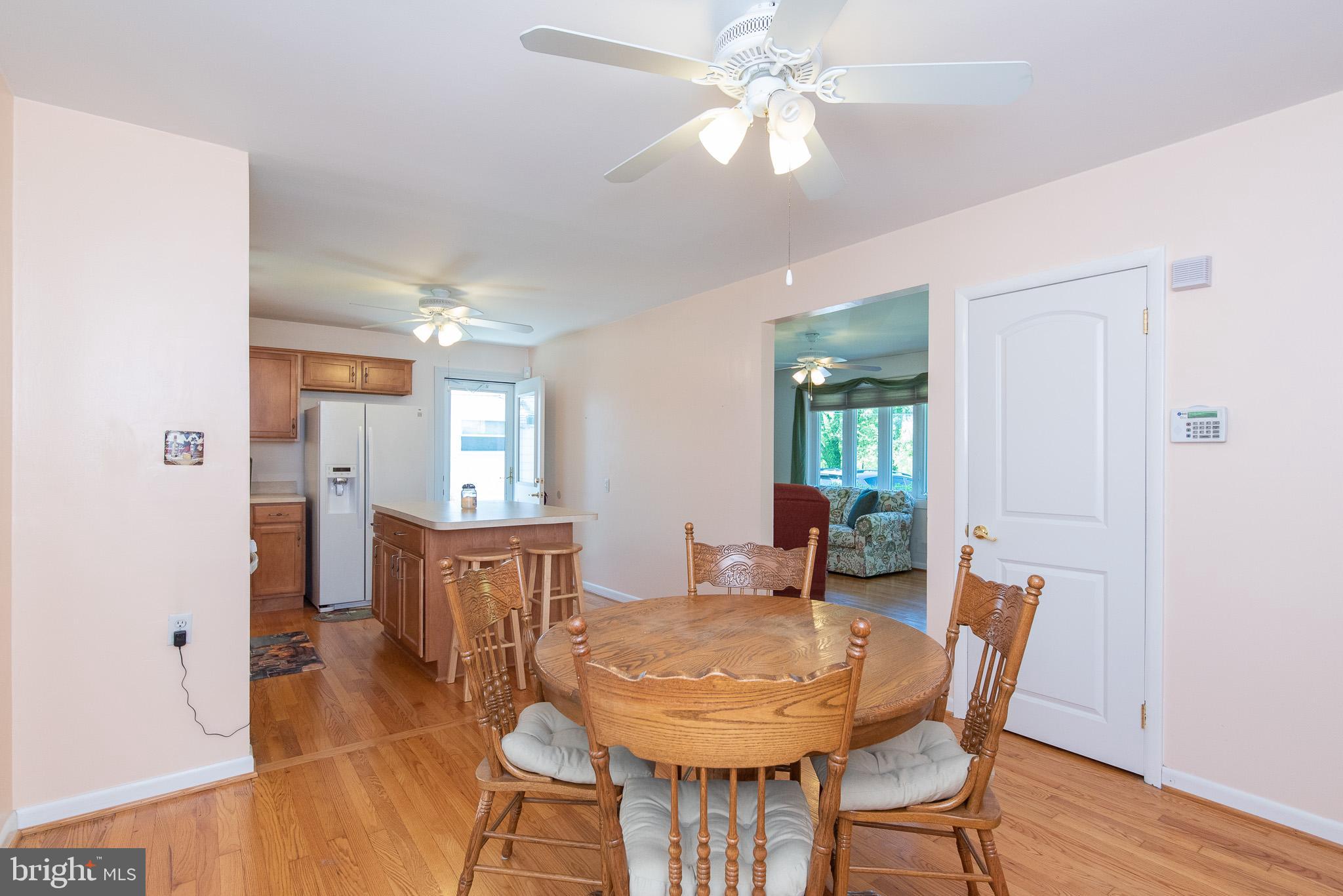 9711 Uxbridge Road Baltimore, MD 21234 - Photo 18 of 39 Dining Room