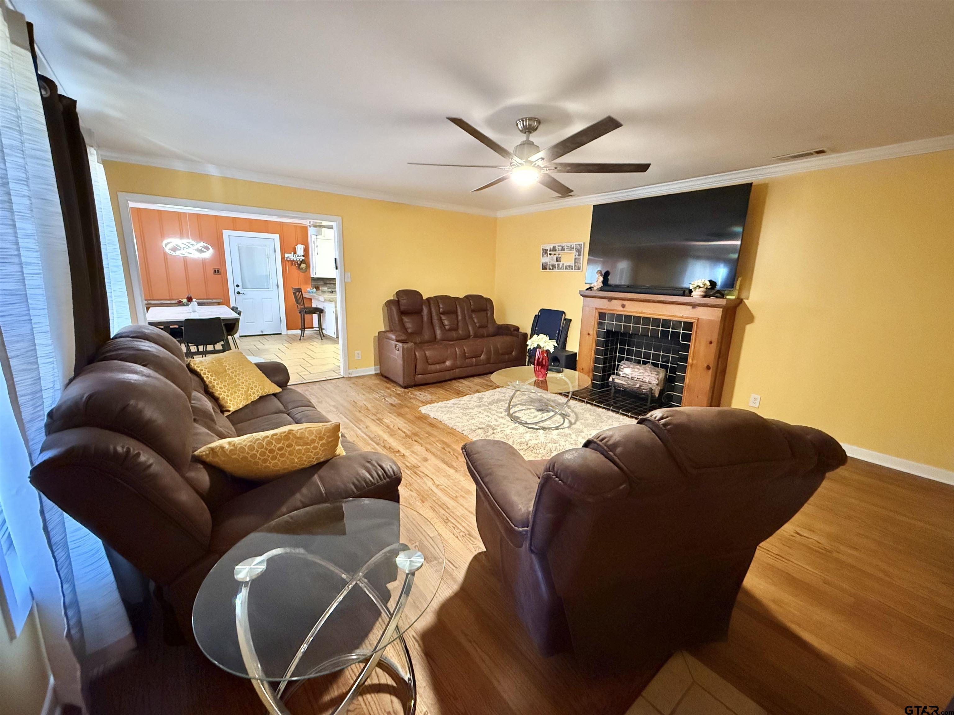 2008 Longview Drive Henderson, TX 75652 - Photo 4 of 27