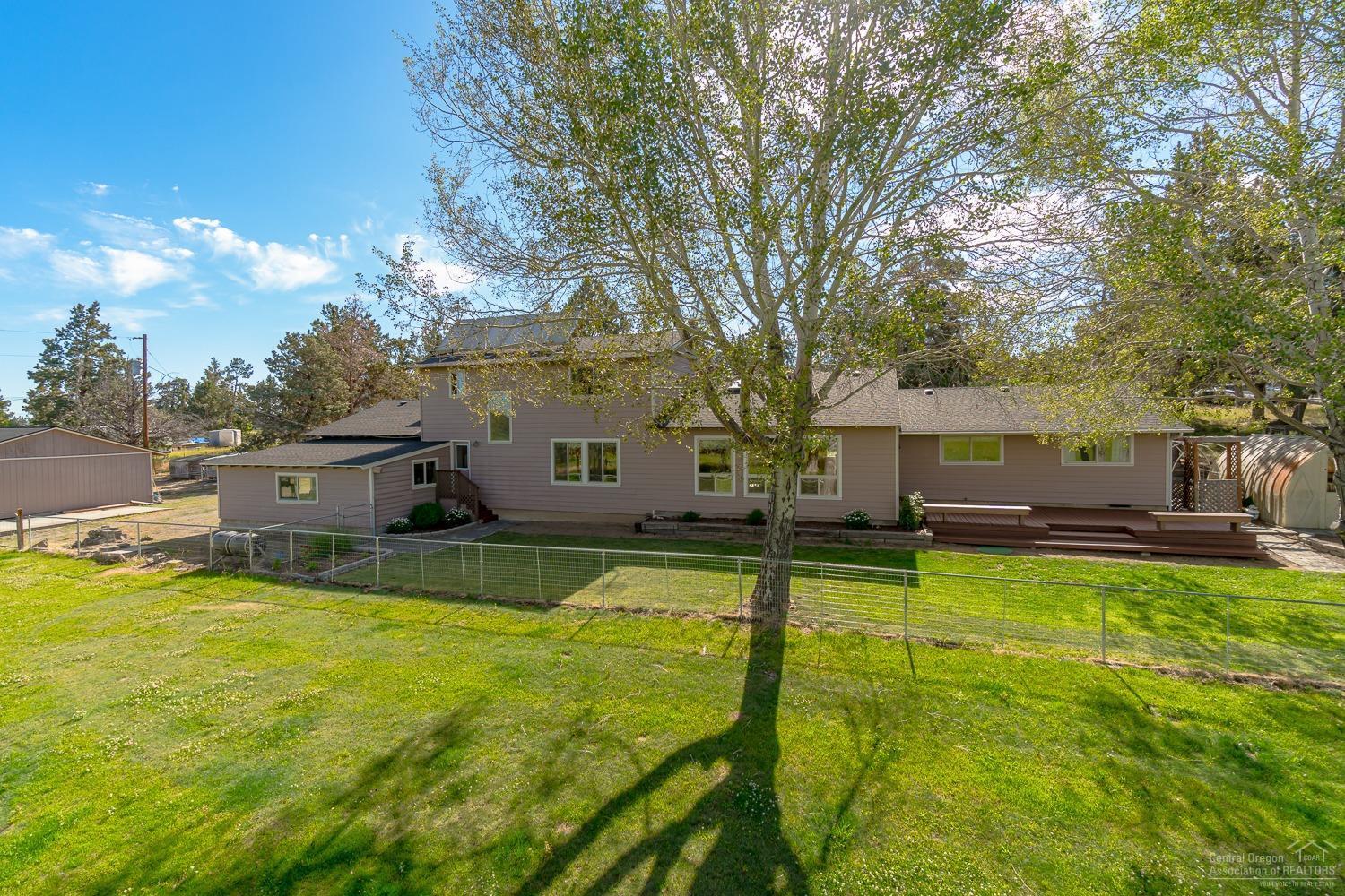 62435 Powell Butte Road Bend, OR 97701 - Photo 21 of 25 Additional Photo