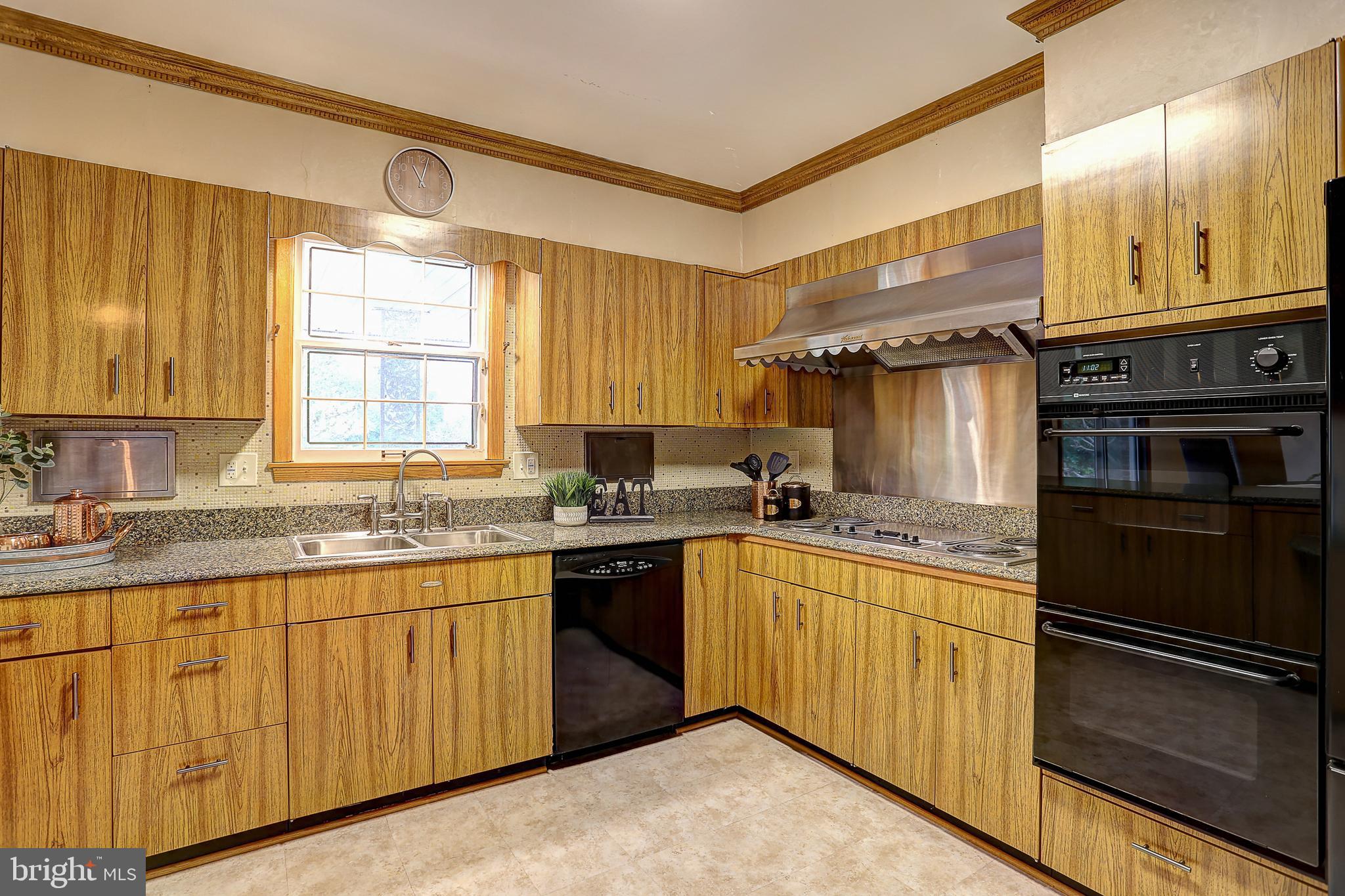 419 Gun Road Baltimore, MD 21227 - Photo 12 of 58 Gallery Image 12