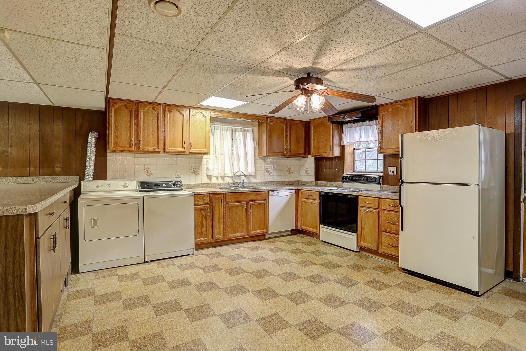 419 Gun Road Baltimore, MD 21227 - Photo 34 of 58 Gallery Image 34