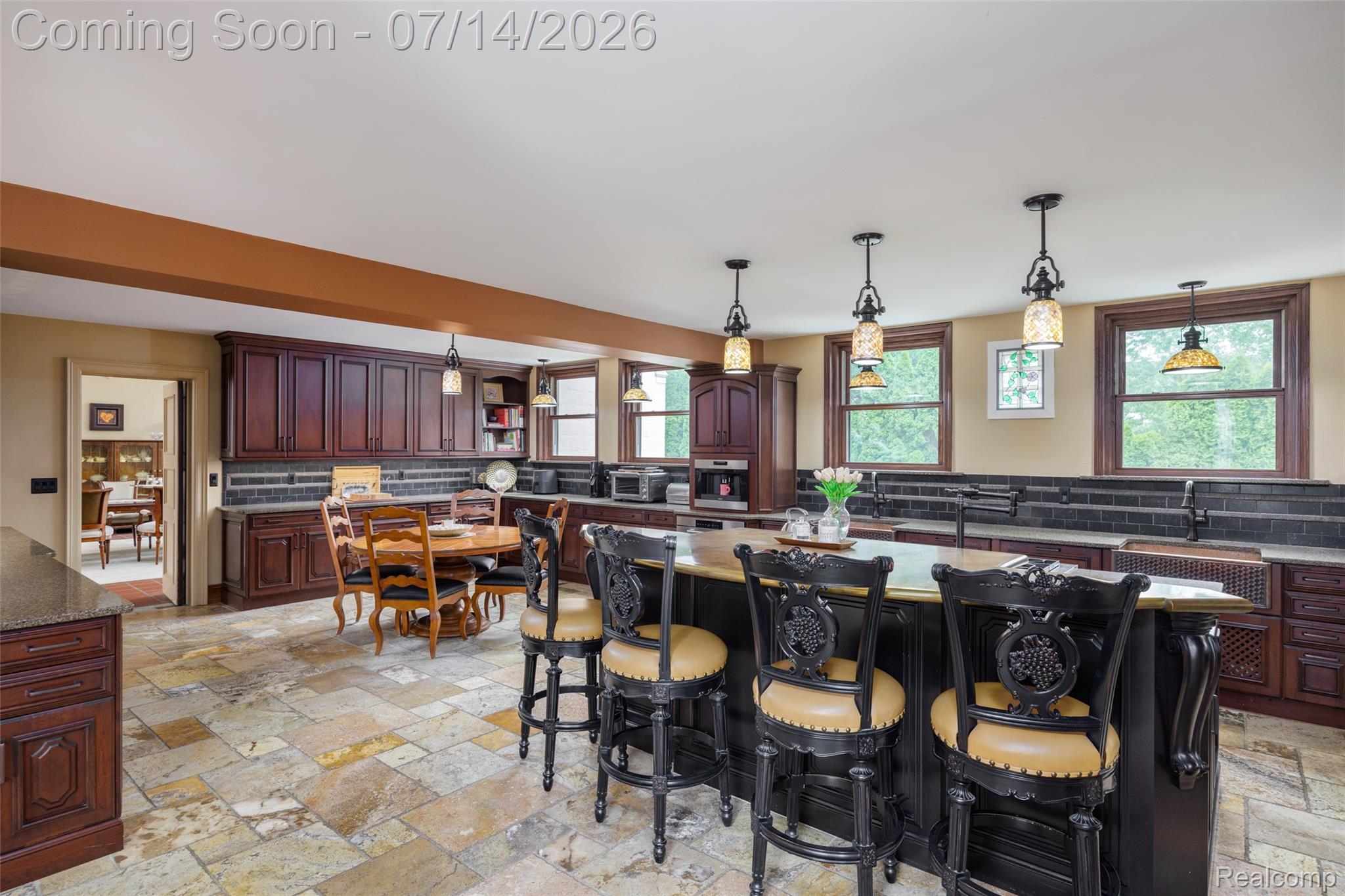 189 Cloverly Road Grosse Pointe, MI 48236 - Photo 22 of 96 189 Cloverly 49.jpeg