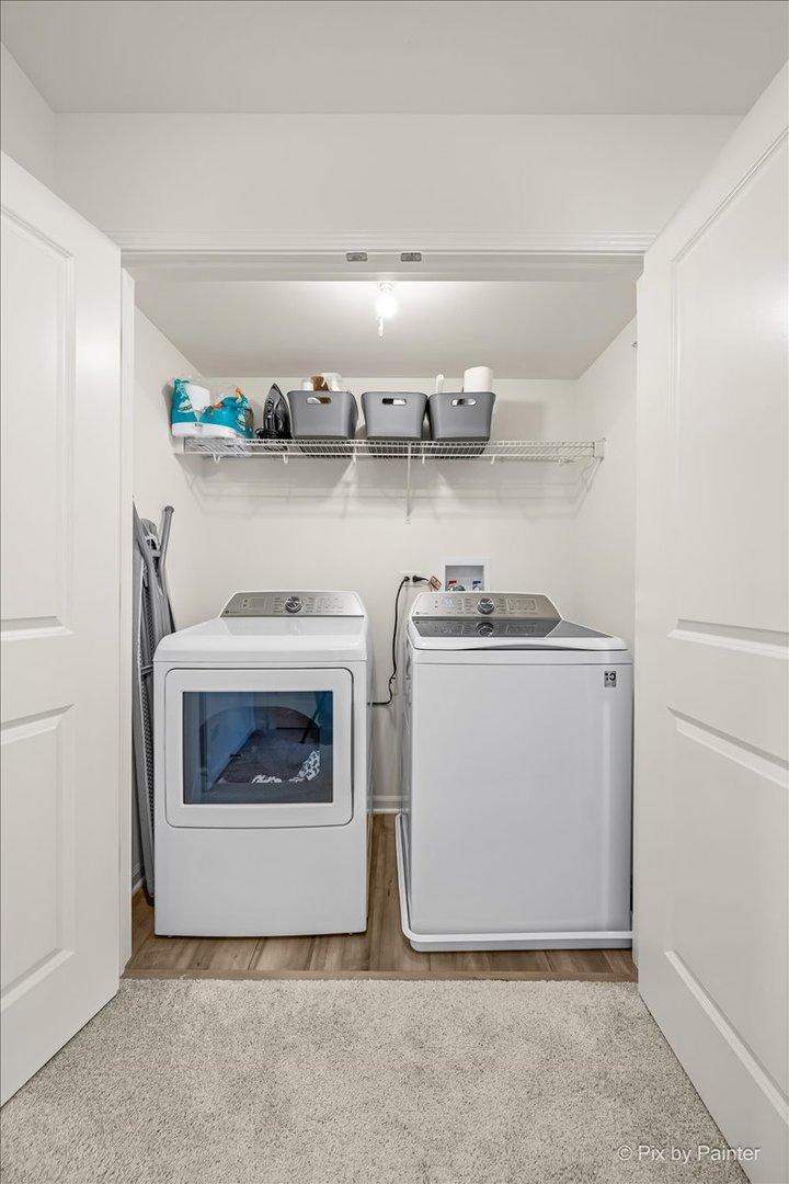 1623 BENTZ Way Batavia, IL 60510 - Photo 16 of 29 a utility room with washer and dryer