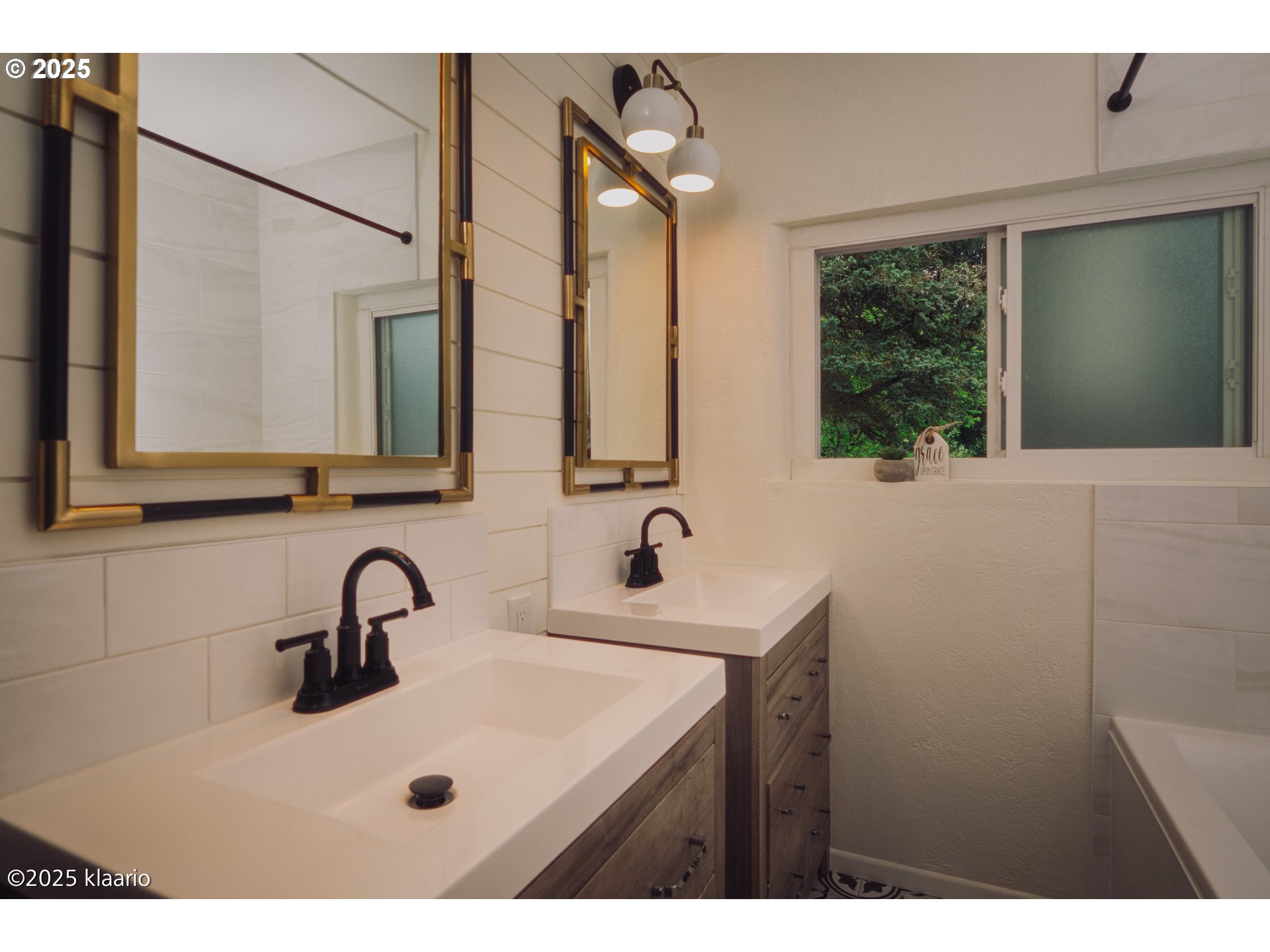 8510 Southwest Cedarcrest Street Portland, OR 97223 - Photo 17 of 48 Gallery Image 17