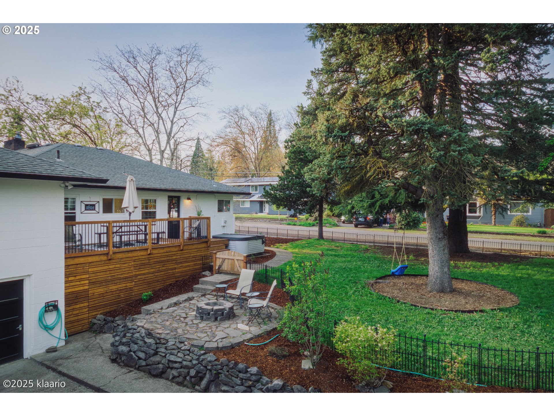 8510 Southwest Cedarcrest Street Portland, OR 97223 - Photo 4 of 48 Gallery Image 4
