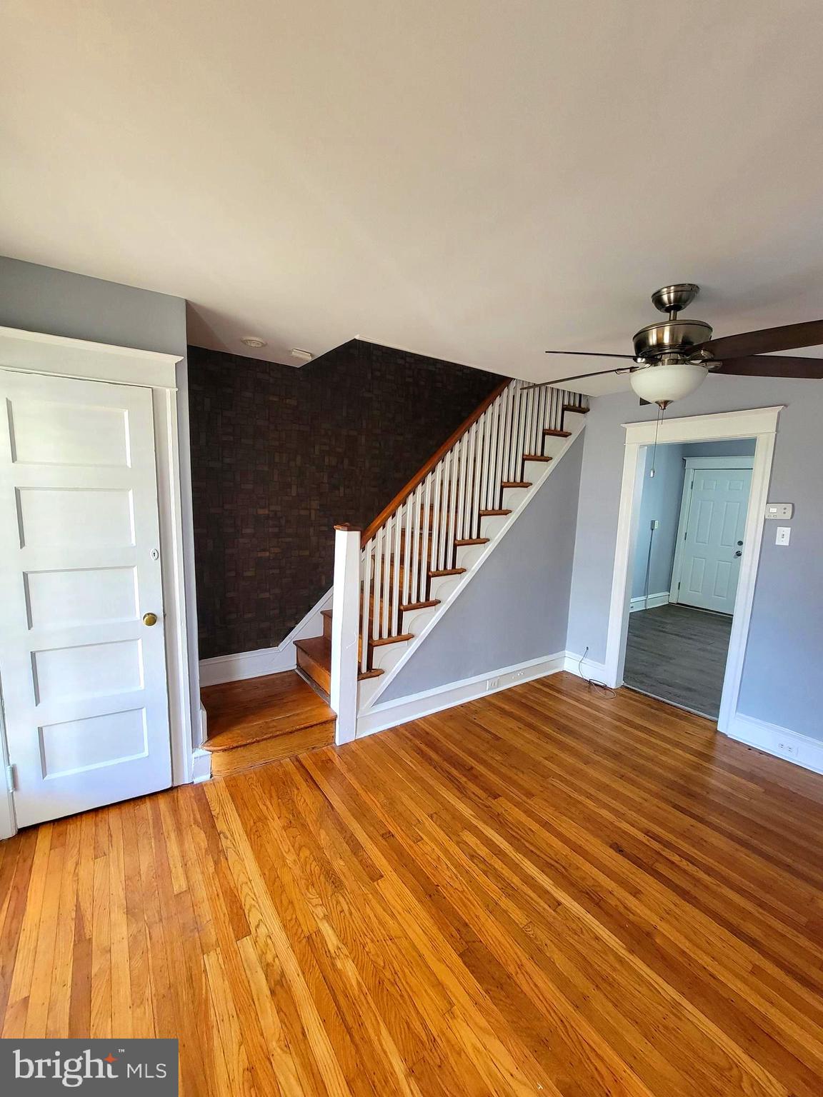 2061 Independence Street Philadelphia, PA 19138 - Photo 4 of 22 Living room