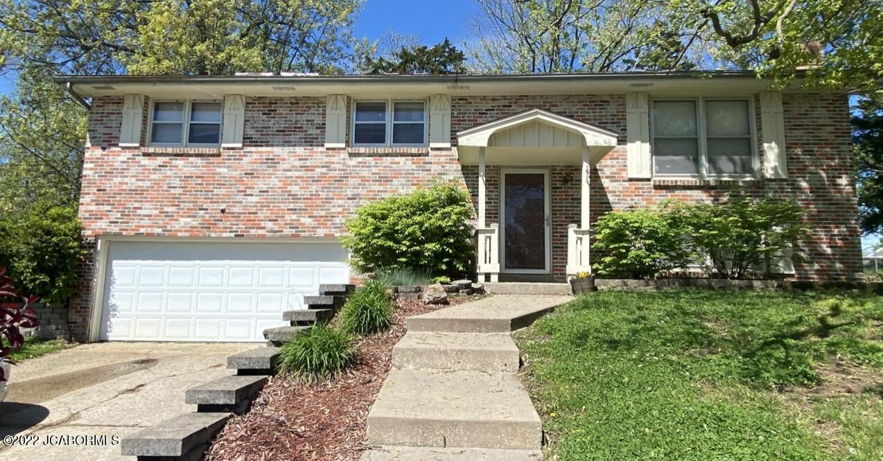 219 Rock Beacon Road Jefferson City, MO 65109 - Photo 1 of 1