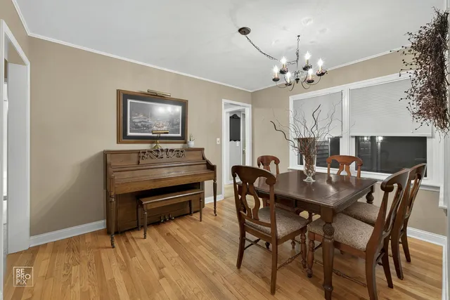 $399,999 | 828 Carlisle Road, Batavia, IL 60510