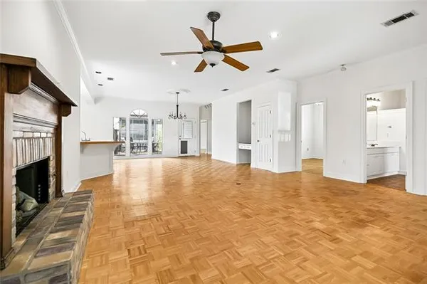 $287,900 | 2442 Brentwood Drive, Baton Rouge, LA 70809