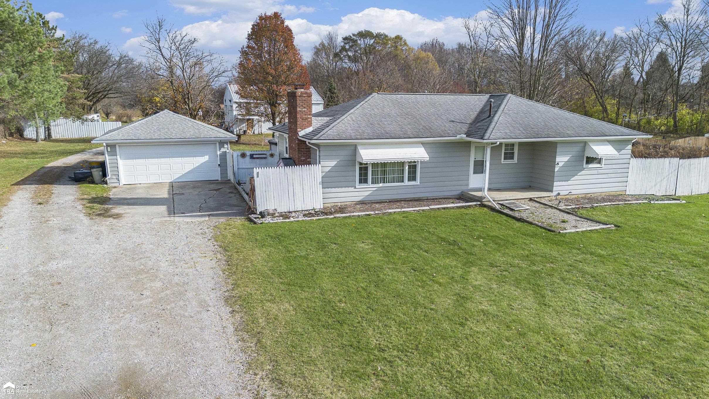 4186 North Center Road Flint, MI 48506 - Photo 24 of 40 50157512-8208f1fa-557d-4995-a014-c3d447042d7e.JPG