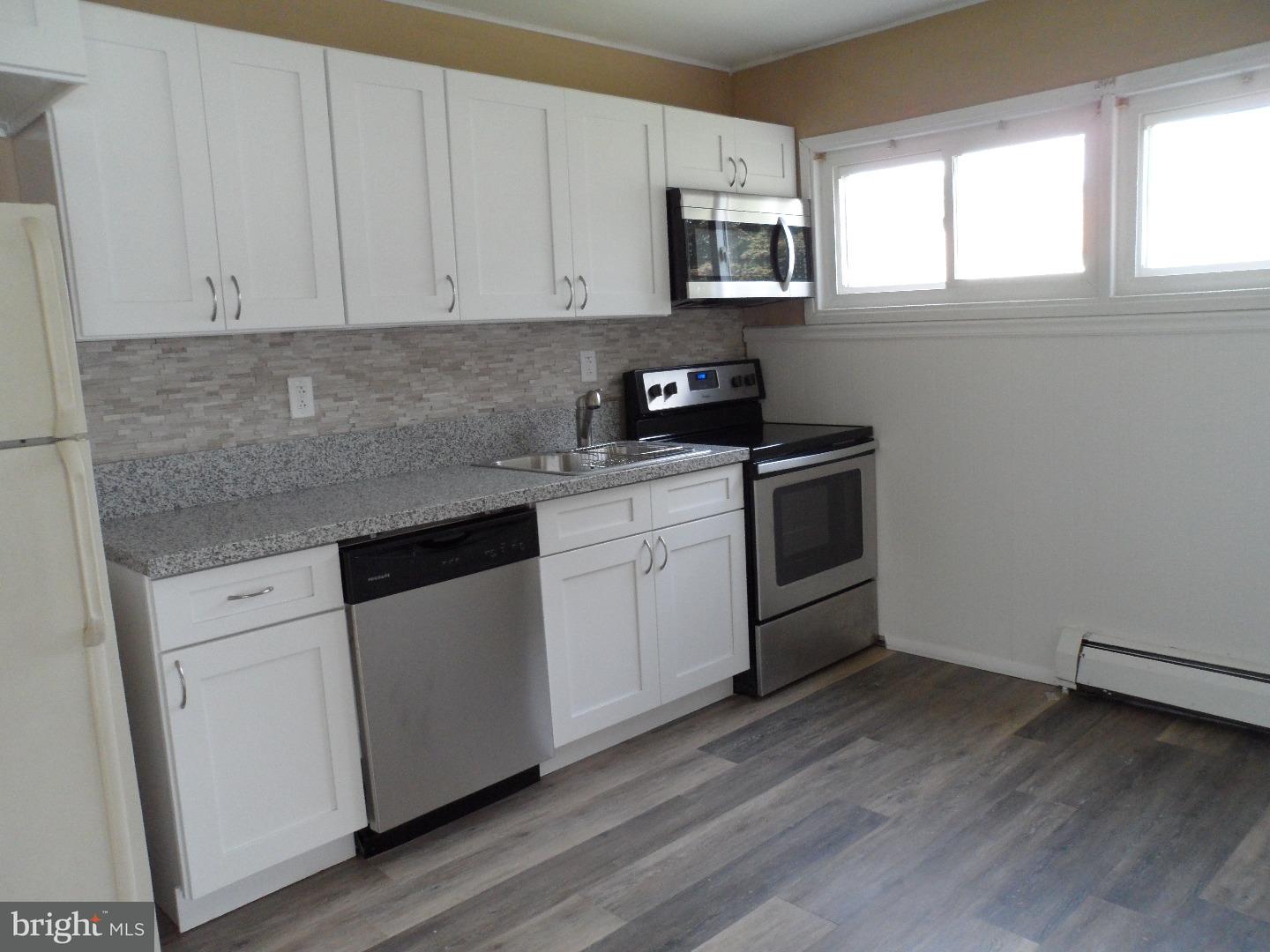54 Woodbine Road Levittown, PA 19057 - Photo 2 of 24 Gallery Image 2
