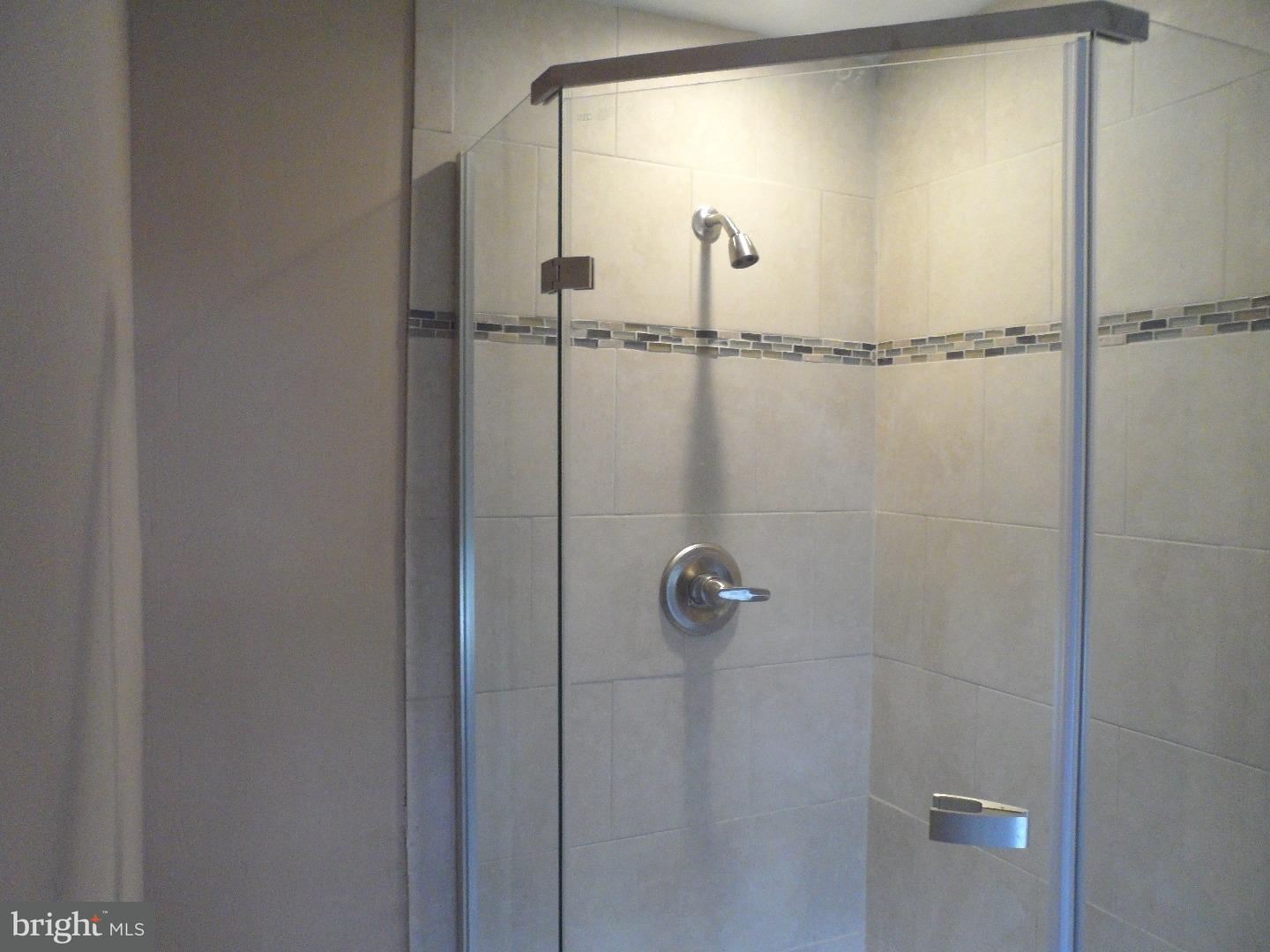 54 Woodbine Road Levittown, PA 19057 - Photo 14 of 24 Gallery Image 14