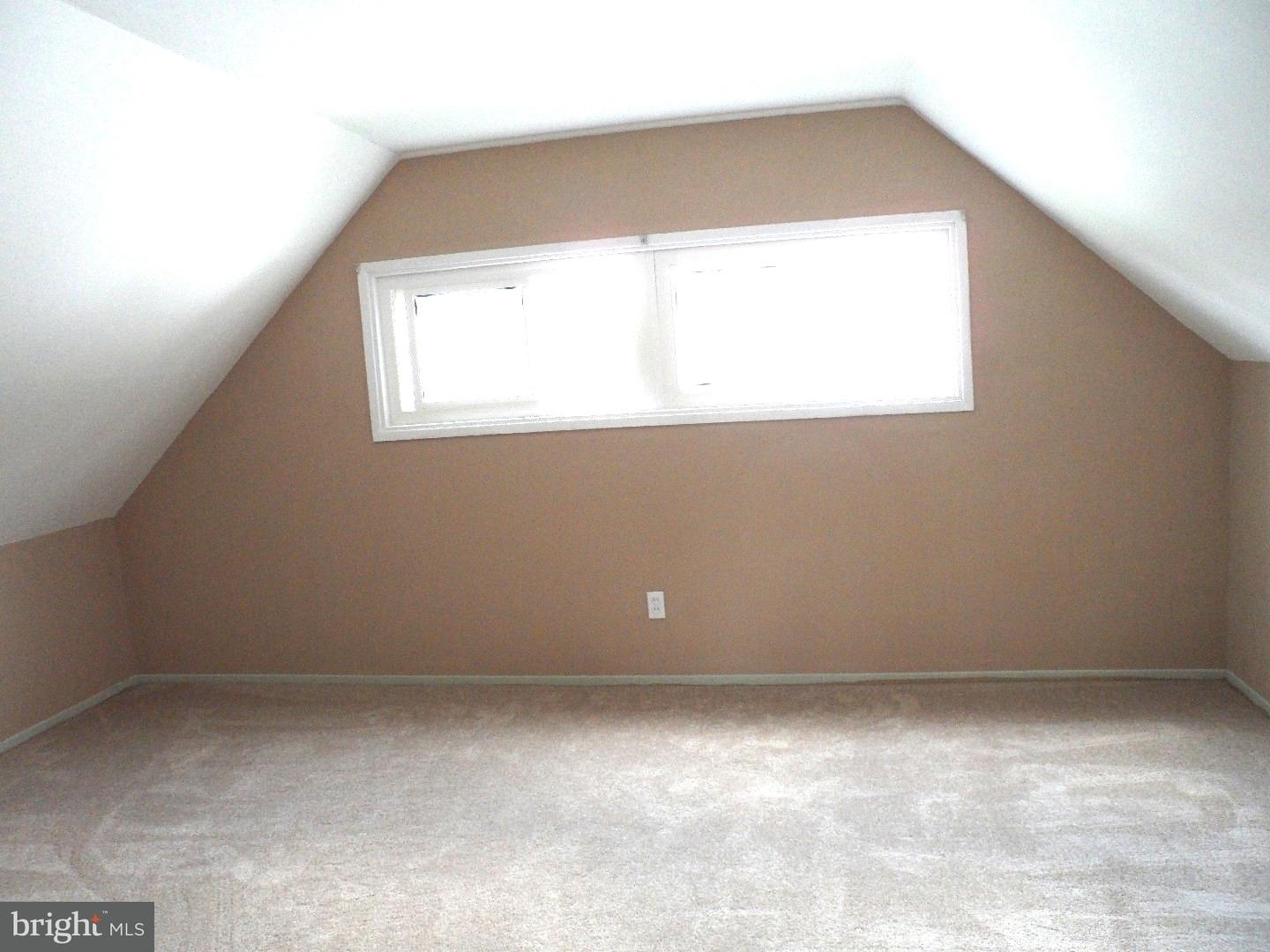 54 Woodbine Road Levittown, PA 19057 - Photo 17 of 24 Gallery Image 17
