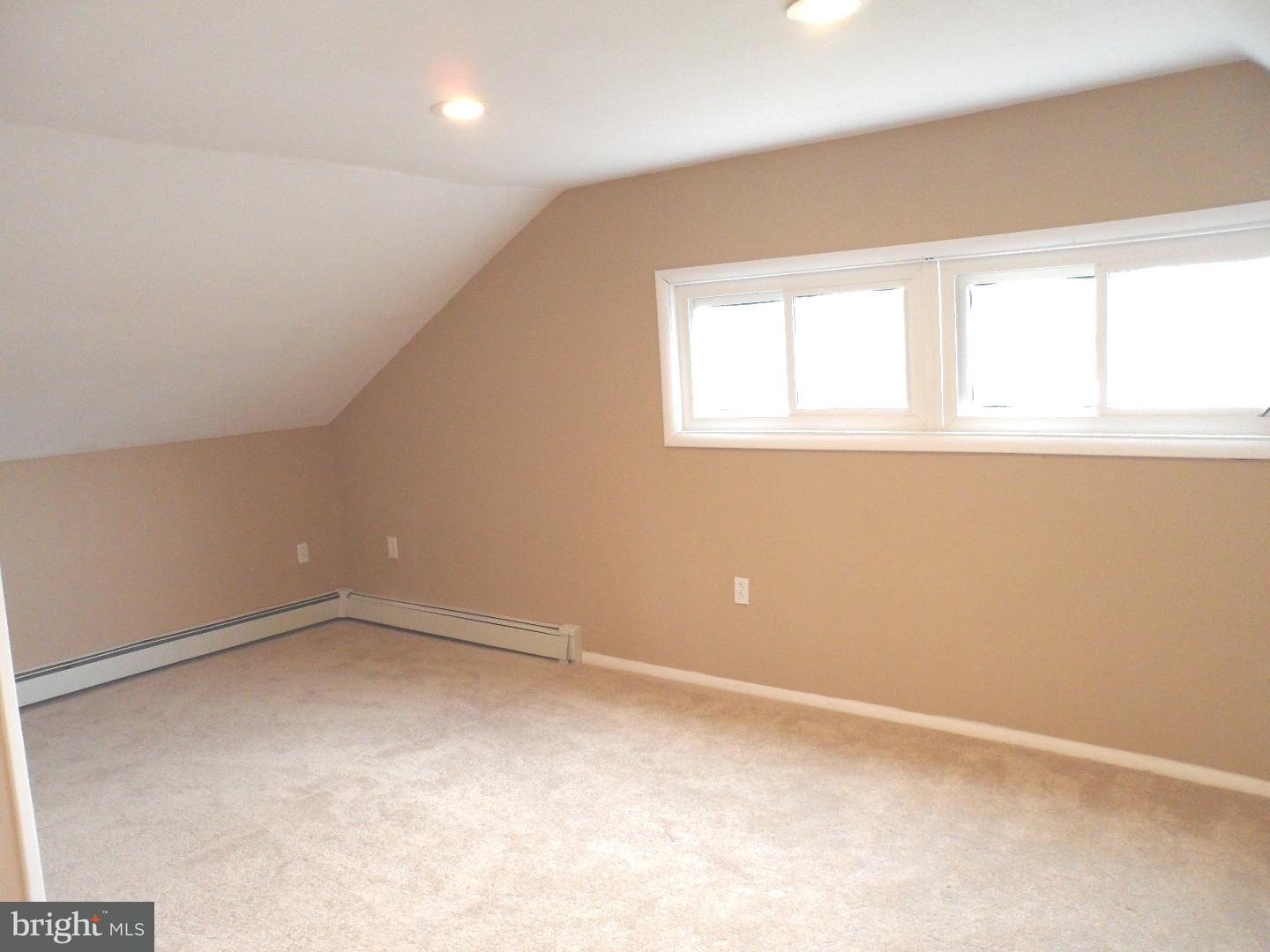 54 Woodbine Road Levittown, PA 19057 - Photo 19 of 24 Gallery Image 19