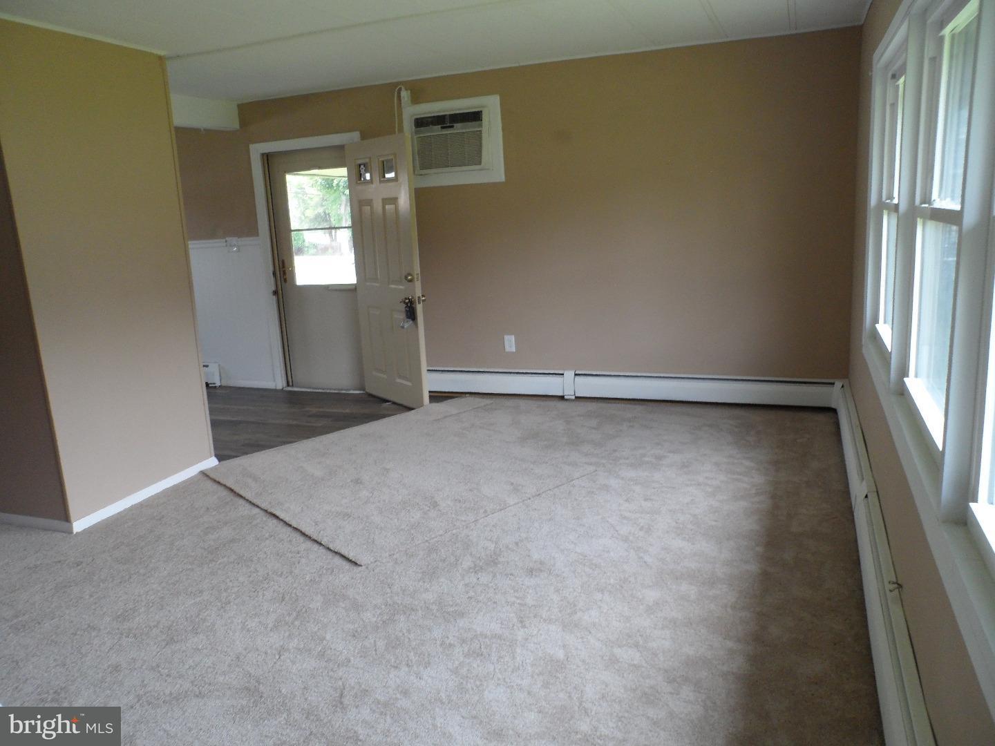 54 Woodbine Road Levittown, PA 19057 - Photo 5 of 24 Gallery Image 5