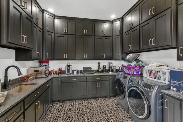 $1,065,000 | 128 Emma Street, Hohenwald, TN 38462