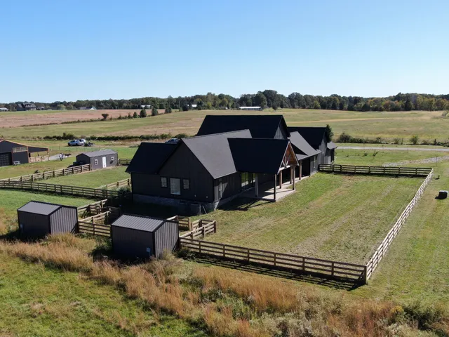 $1,065,000 | 128 Emma Street, Hohenwald, TN 38462