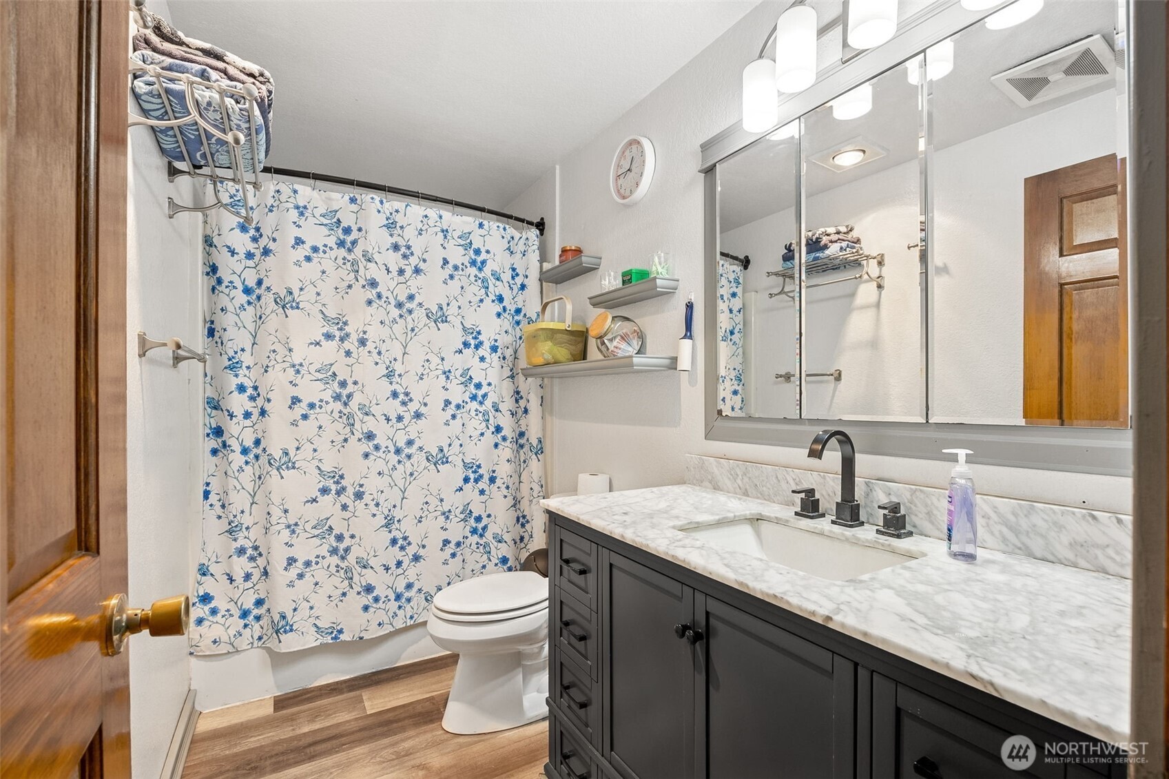 17112 Kinnikinnick Court Southeast Yelm, WA 98597 - Photo 9 of 25 Gallery Image 9