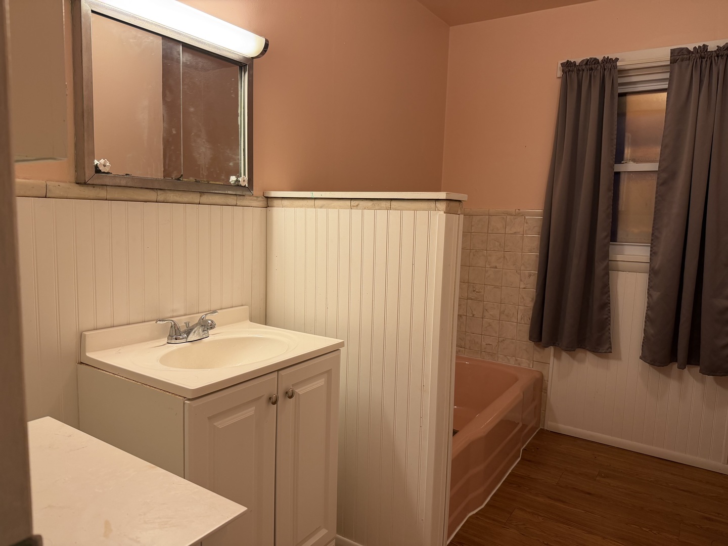 205 Kimmel Bridge Road Murphysboro, IL 62966 - Photo 19 of 33 a bathroom with a sink and a mirror