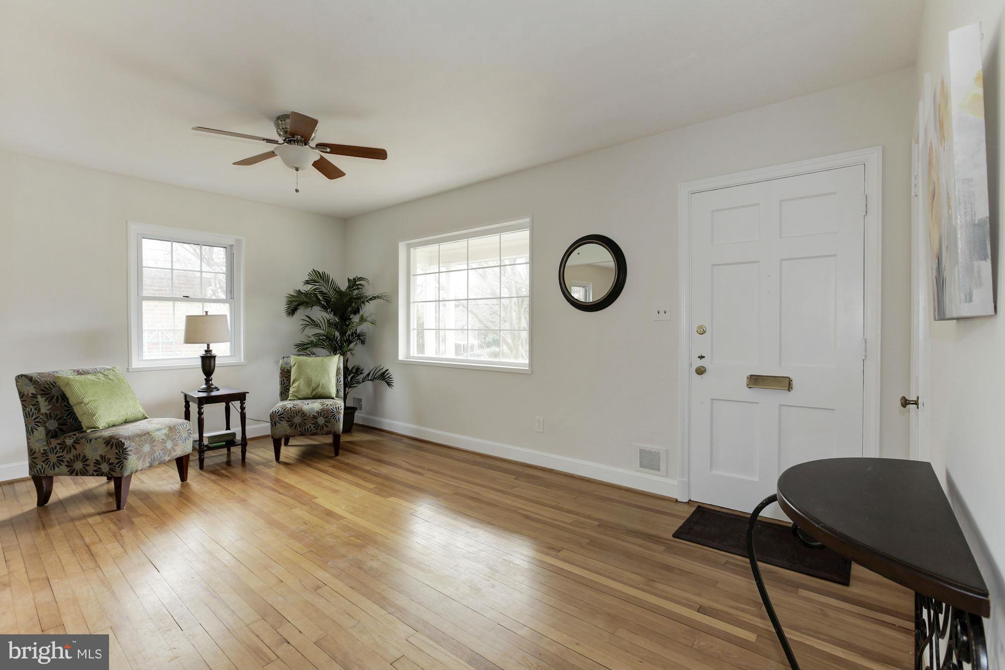 1705 Brisbane Street Silver Spring, MD 20902 - Photo 3 of 27 Living Room