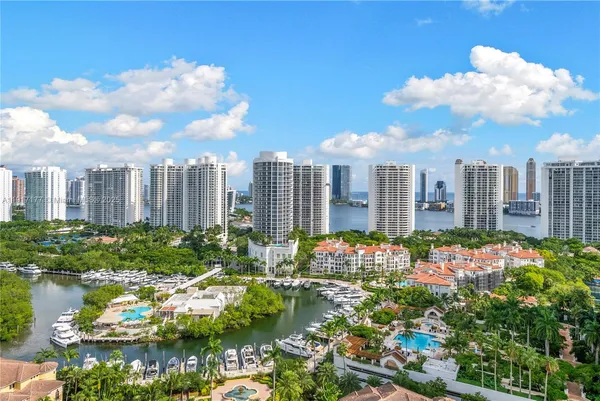 $7,500 | 1000 West Island Boulevard, Unit 2407, Aventura, FL 33160