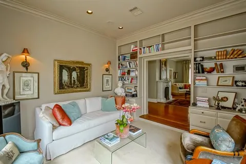 $1,350,000 | 30 Versailles Boulevard, New Orleans, LA 70125