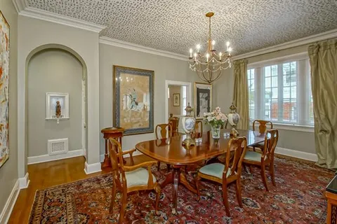 $1,350,000 | 30 Versailles Boulevard, New Orleans, LA 70125