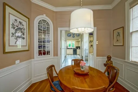$1,350,000 | 30 Versailles Boulevard, New Orleans, LA 70125
