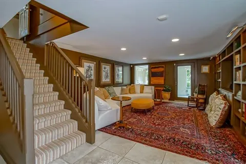 $1,350,000 | 30 Versailles Boulevard, New Orleans, LA 70125