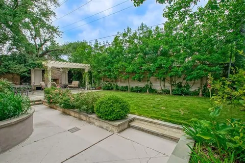 $1,350,000 | 30 Versailles Boulevard, New Orleans, LA 70125