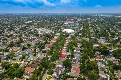 $1,350,000 | 30 Versailles Boulevard, New Orleans, LA 70125