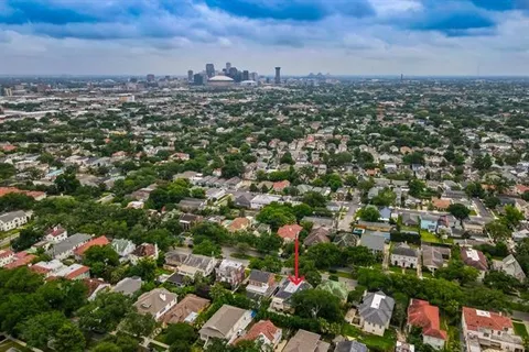 $1,350,000 | 30 Versailles Boulevard, New Orleans, LA 70125