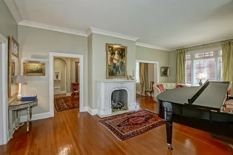 $1,350,000 | 30 Versailles Boulevard, New Orleans, LA 70125