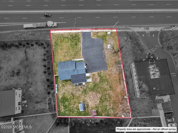 $699,000 | 17 North Main Street, Marlboro, NJ 07746