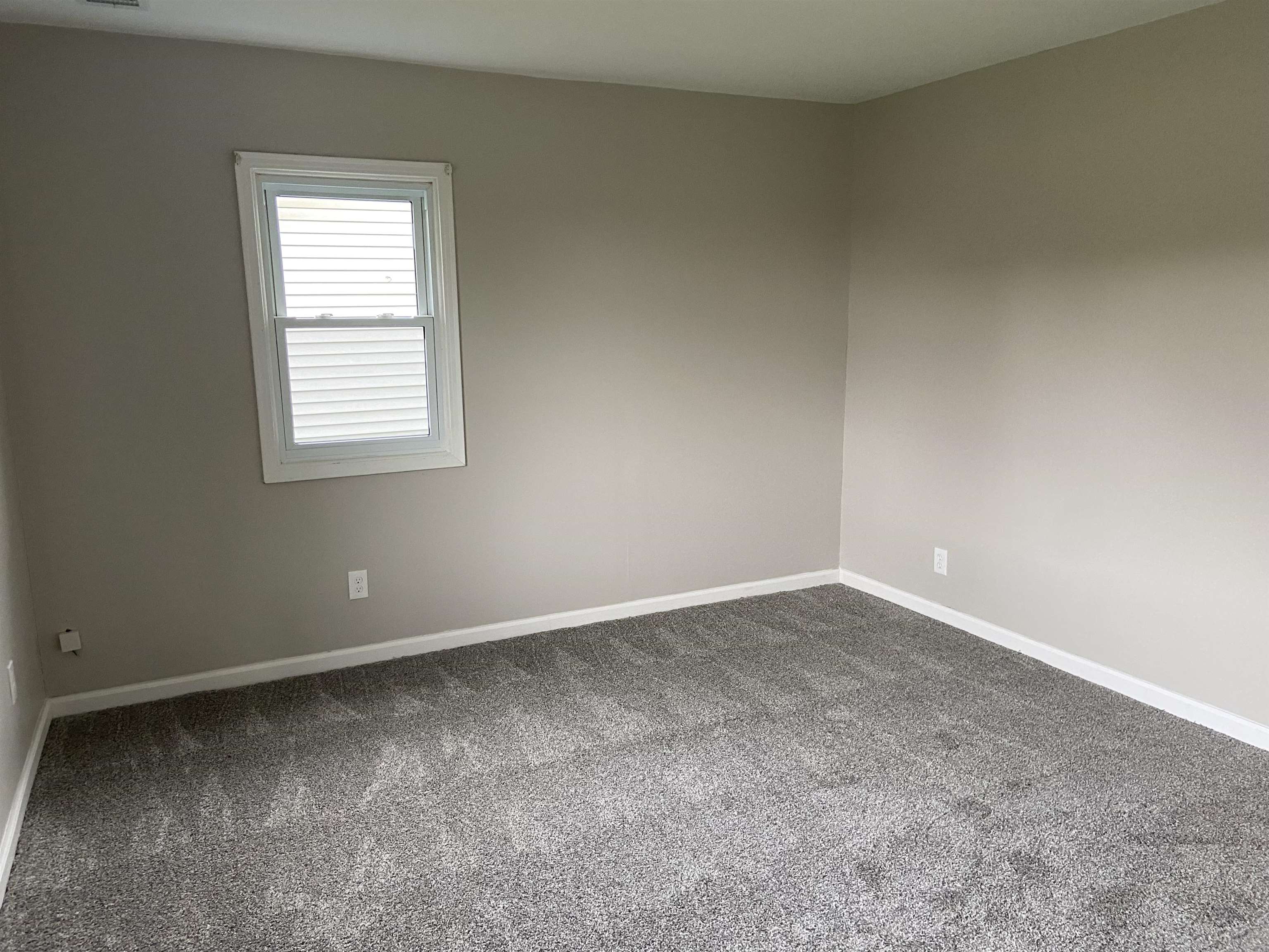 2291 West Ray Road Fenton, MI 48430 - Photo 15 of 19