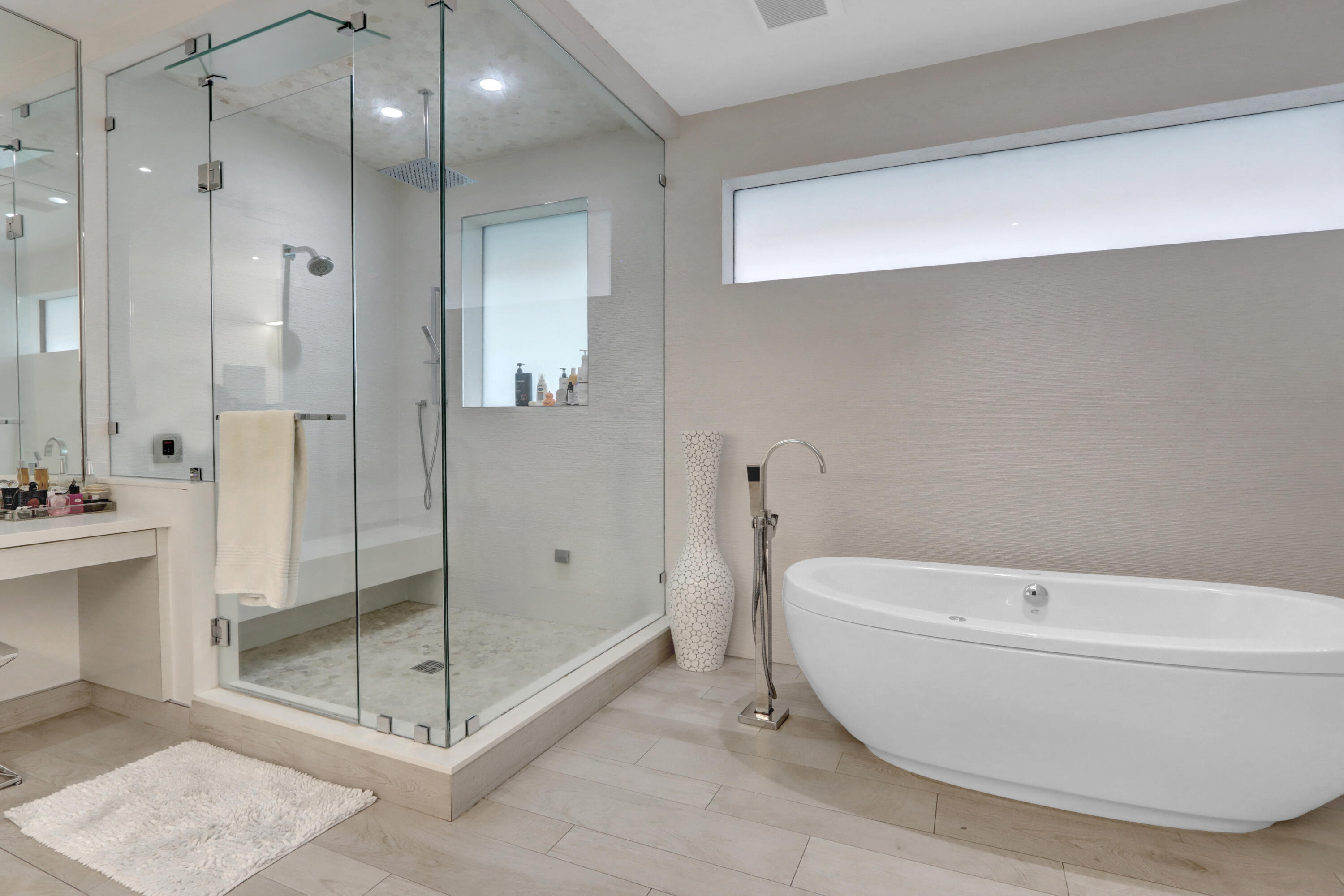 5789 Hamilton Way Boca Raton, FL 33496 - Photo 19 of 44 Primary Bathroom - 2