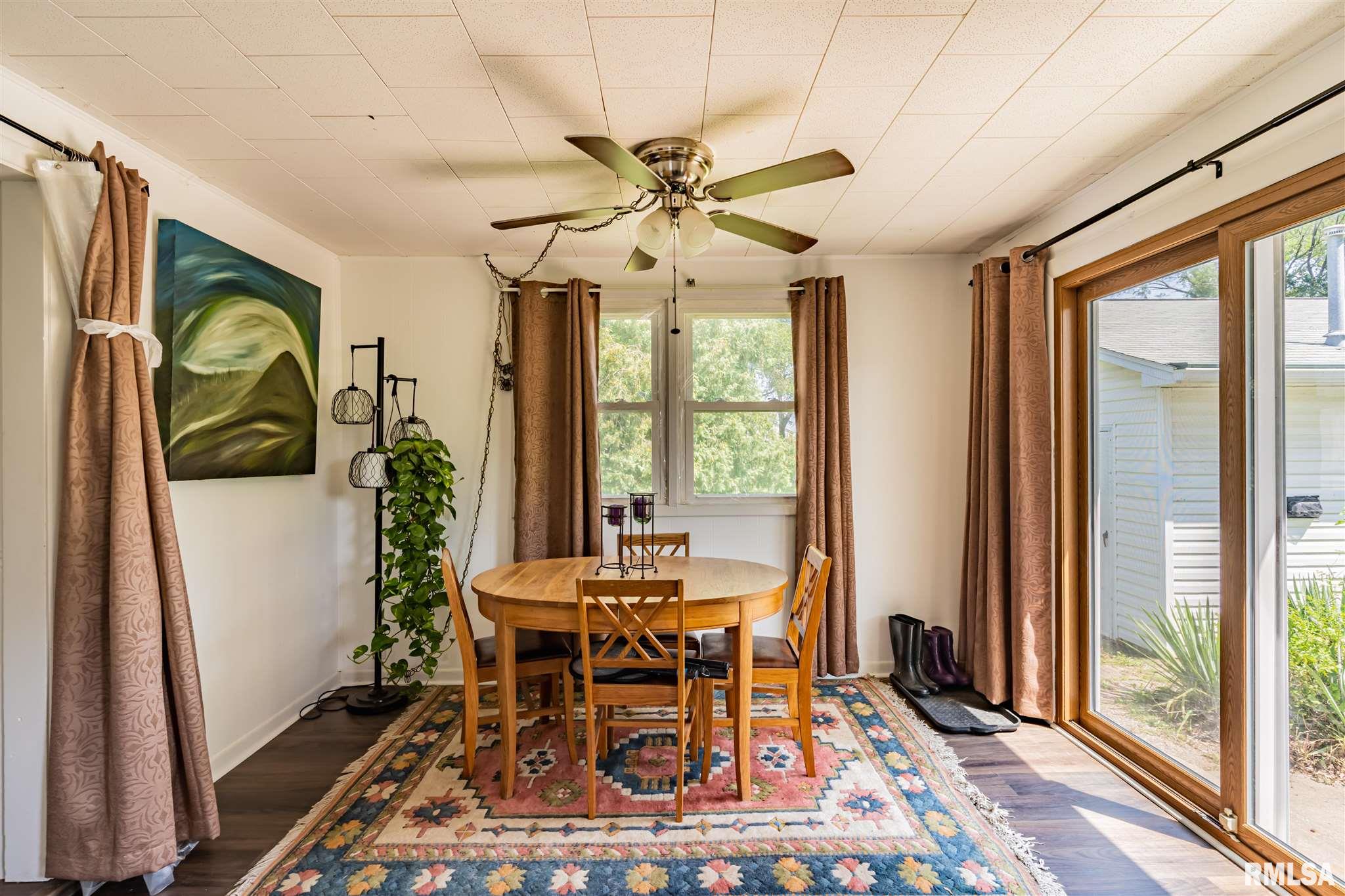 26353 North Orion School Road Canton, IL 61520 - Photo 12 of 36 Gallery Image 12
