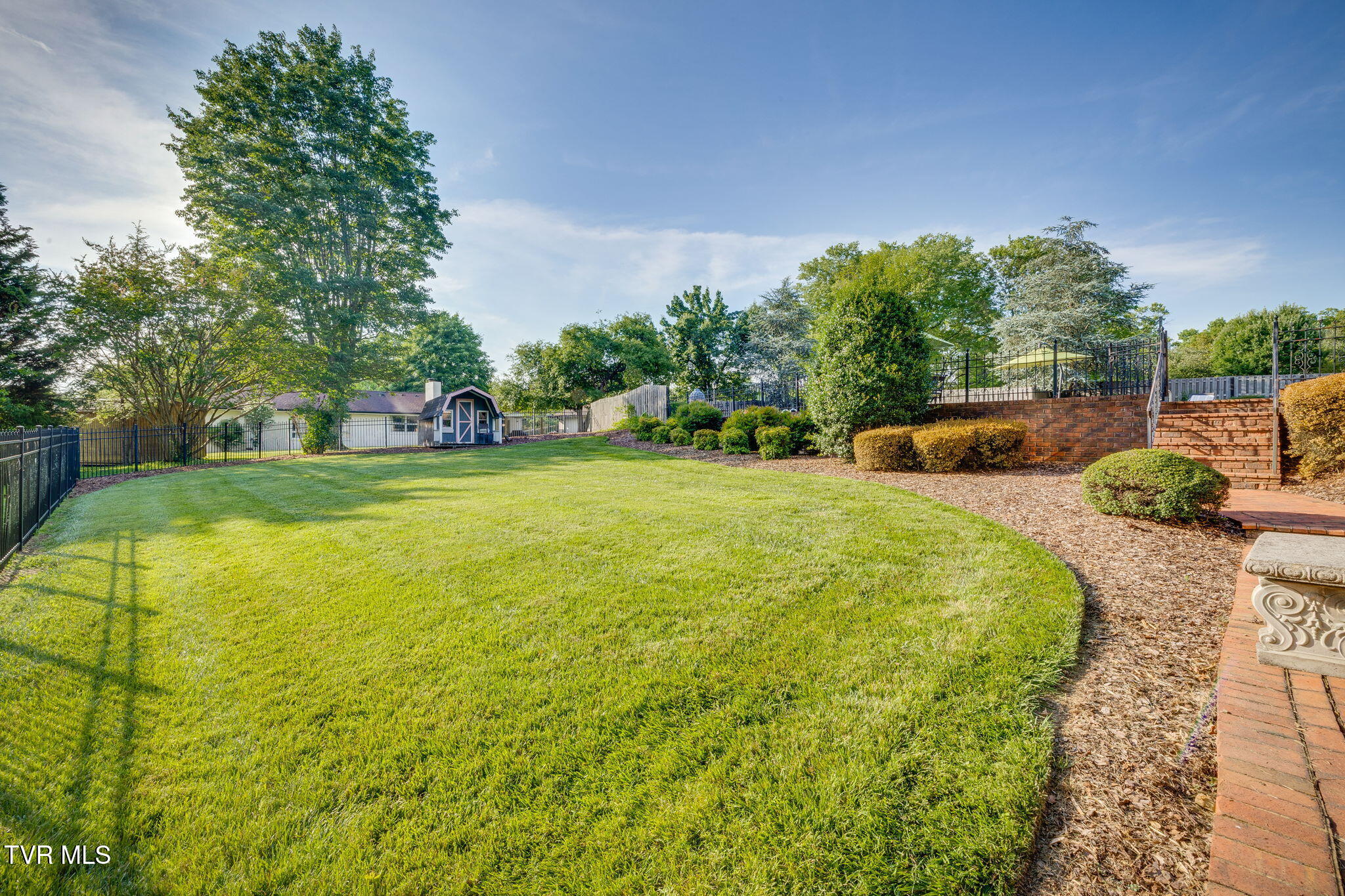 704 Chippendale Road Kingsport, TN 37660 - Photo 86 of 95 079