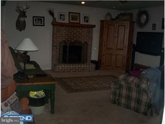 201 Cross Road Gilbertsville, PA 19525 - Photo 3 of 12 Gallery Image 3