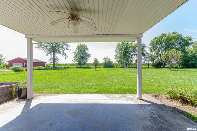 $292,000 | 111 Hawthorn Estates, Salem, IL 62881