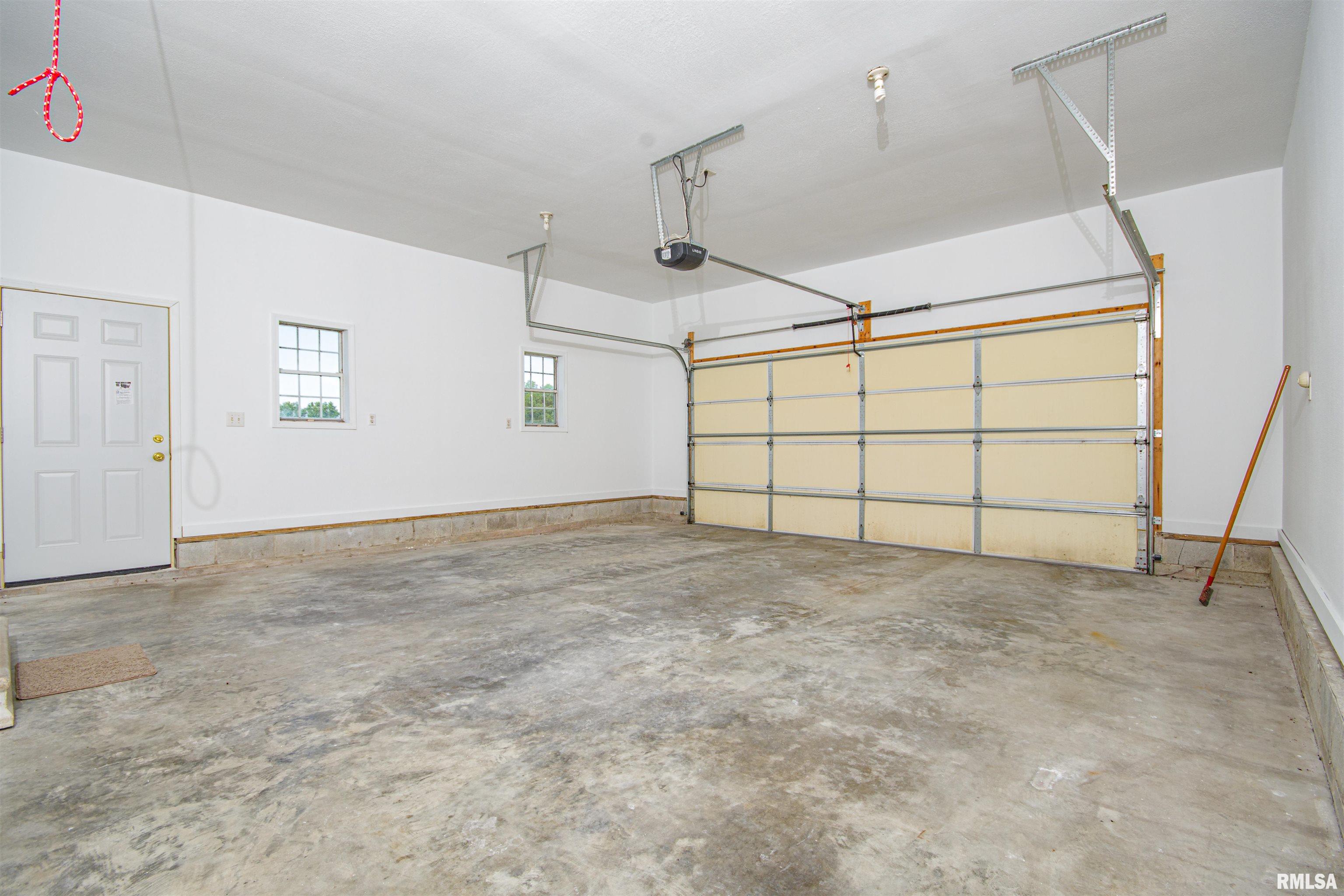 111 Hawthorn Estates Salem, IL 62881 - Photo 17 of 17