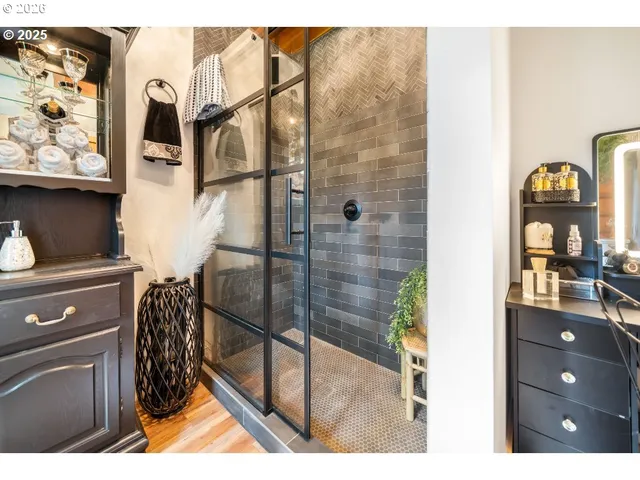 $979,900 | 36760 Upper Nestucca River Road, Beaver, OR 97108