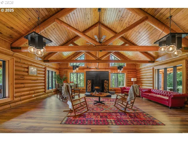 $979,900 | 36760 Upper Nestucca River Road, Beaver, OR 97108