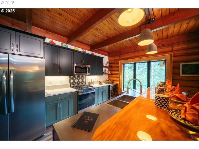 $979,900 | 36760 Upper Nestucca River Road, Beaver, OR 97108