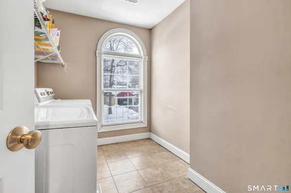 $4,800 | 240 Highland Avenue, Stratford, CT 06614