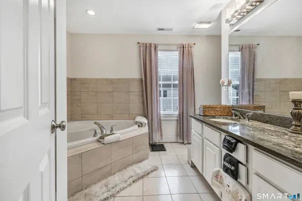 $4,800 | 240 Highland Avenue, Stratford, CT 06614