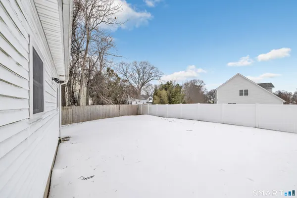 $4,800 | 240 Highland Avenue, Stratford, CT 06614